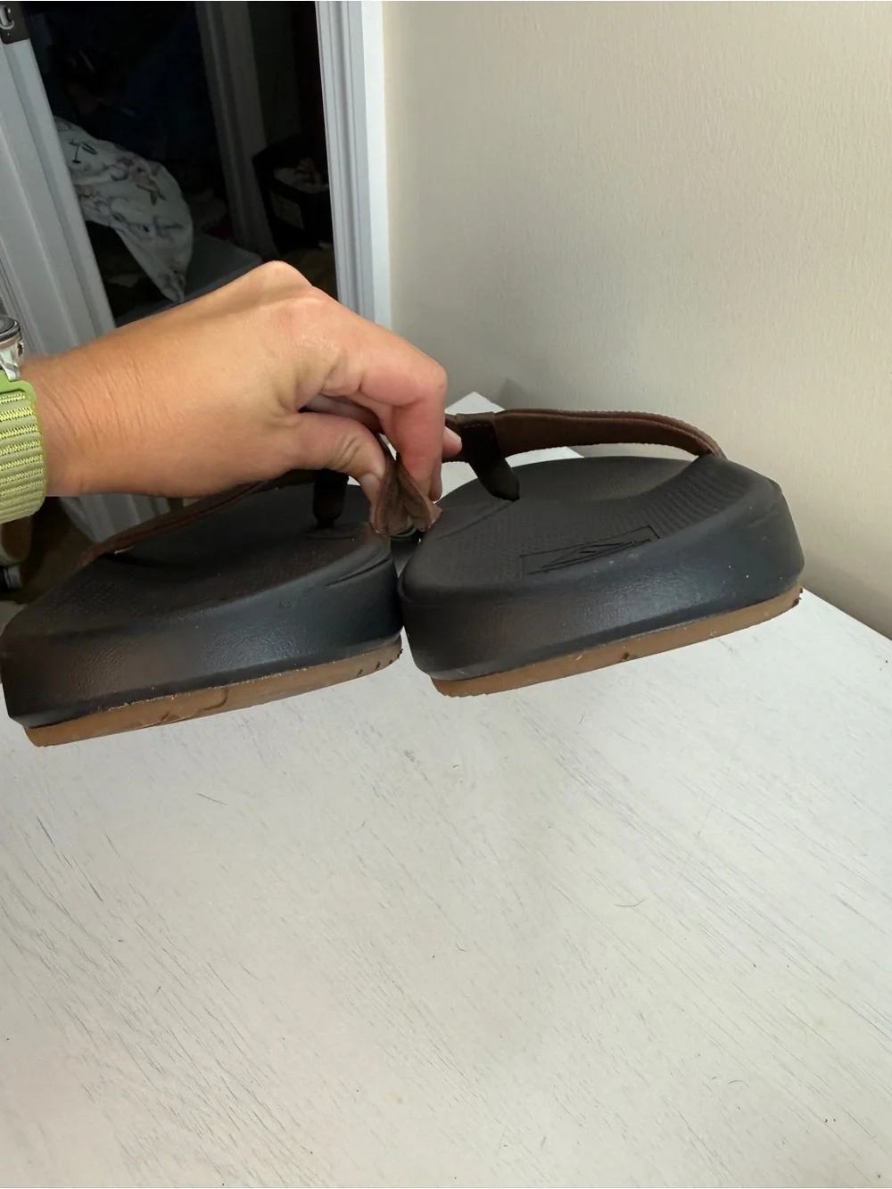 Reef Cushion Phantom LE 2.0 Flip-Flop Sandals- Brown/Black NWOT
